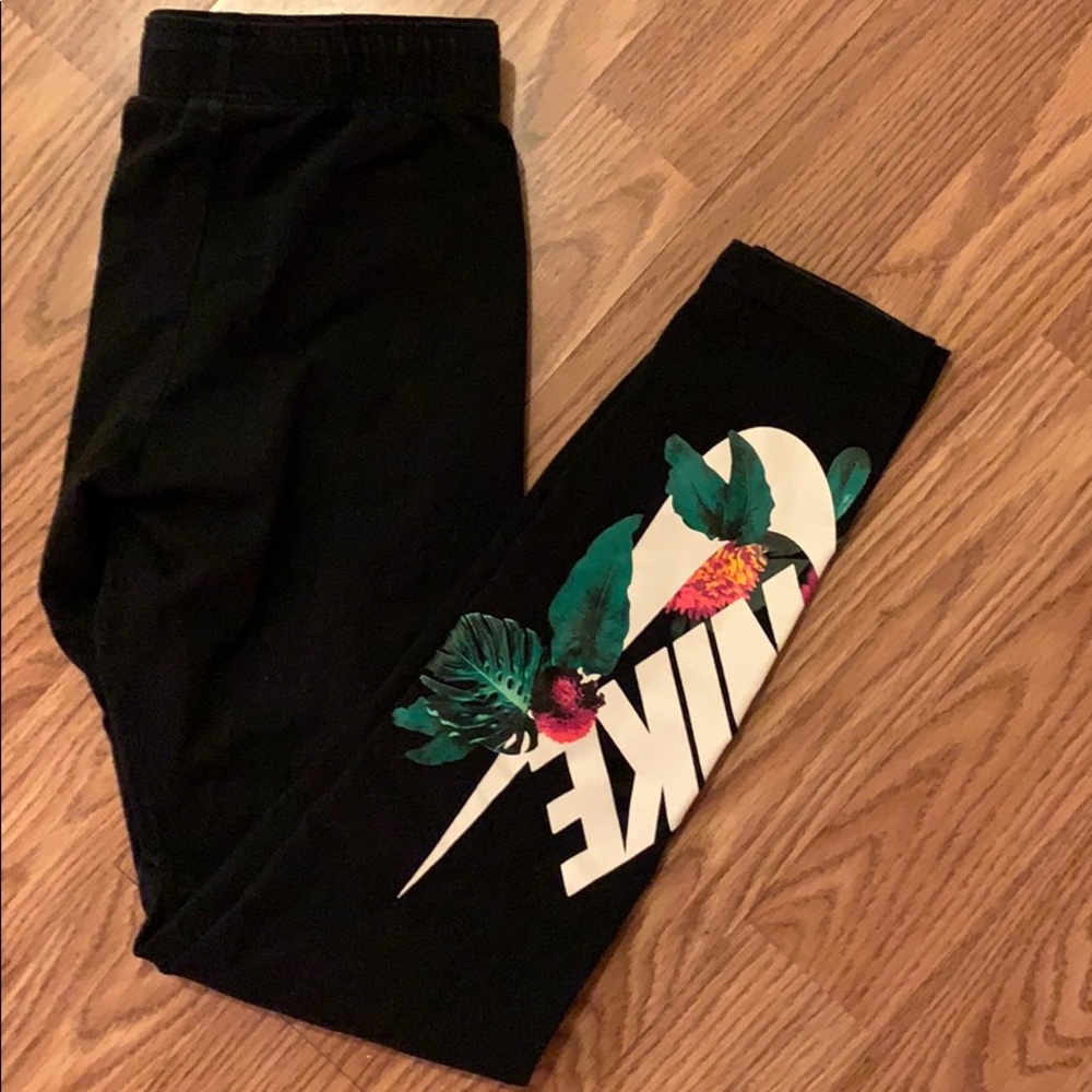 Girls Nike leggings - Picture 2 of 4